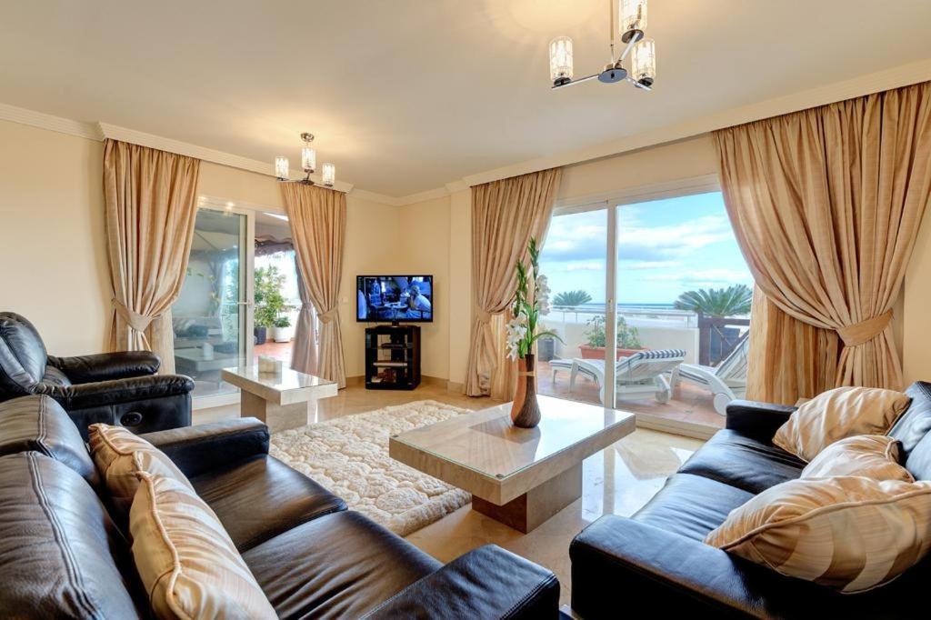אסטפונה Frontline Beach Apartment - Sinfonia Del Mar מראה חיצוני תמונה