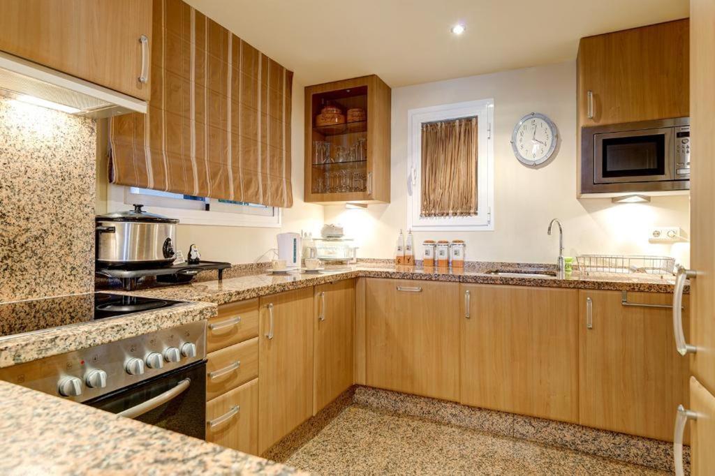 אסטפונה Frontline Beach Apartment - Sinfonia Del Mar מראה חיצוני תמונה